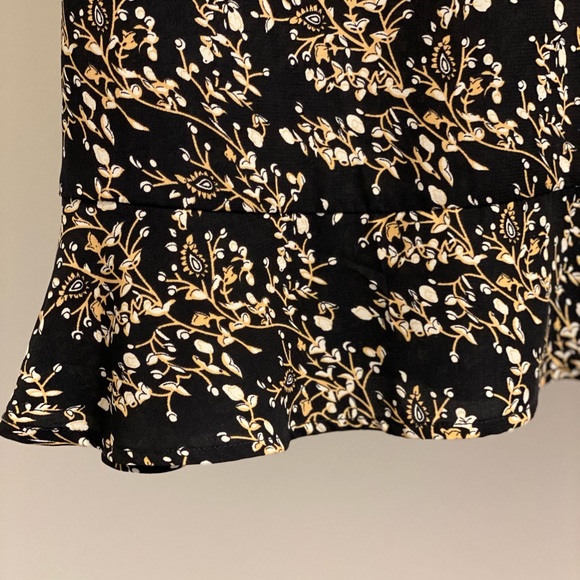 Dex Floral Dress - Picture 4 of 9